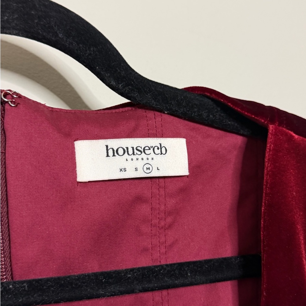 House Of CB Solaine wine red velvet corset dress Long Sleeve Midi - Picture 8 of 9